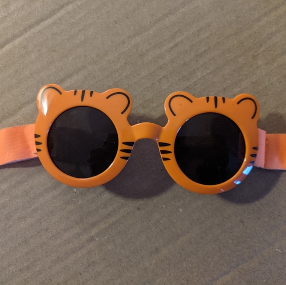Tiger baby sunglasses - Picture 1 of 3